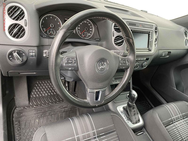 Volkswagen Tiguan (2015) 1.4 TSi, Lounge, DSG, TZ - fotka 12 z 20