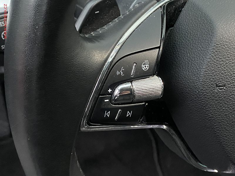 Škoda Octavia (2021) 2.0 TDi, Style, kůže, DSG - fotka 15 z 19
