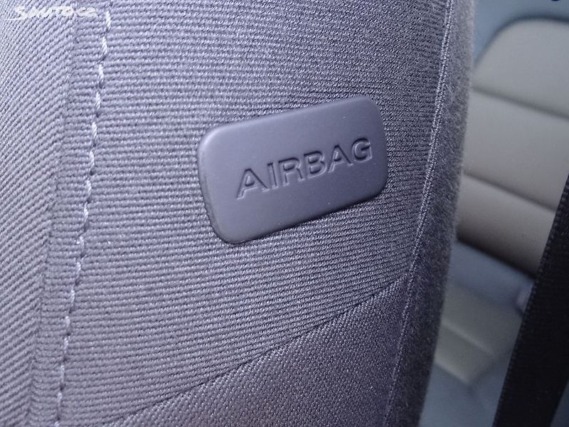 Audi Q3 2.0 TDI 103kW NOVÉ ROZVODY - fotka 19 z 26