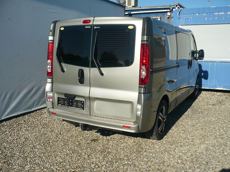 Opel Vivaro 2.5DCI 107Kw Long Klima - fotka 8 z 26