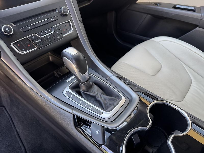 Ford Mondeo (2015) Titanium - fotka 14 z 21