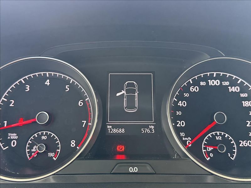 Volkswagen Golf 1,4   TSI,COMFORTLINE,SERVISKA - fotka 13 z 26