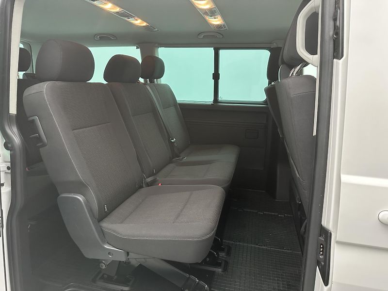 Volkswagen Caravelle 2,0 TDI 110kW DSG 9-Míst CZ - fotka 11 z 36