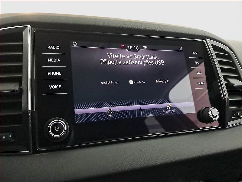 Škoda Karoq (2019) Style 1.5 TSI - fotka 22 z 25