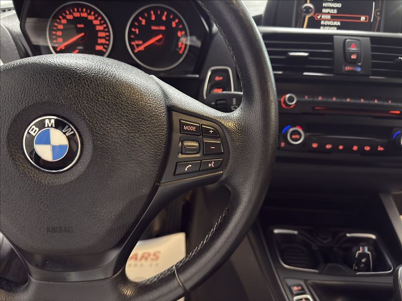 BMW Řada 1 1,6   116i BI-XEN LED SPORT - fotka 10 z 33