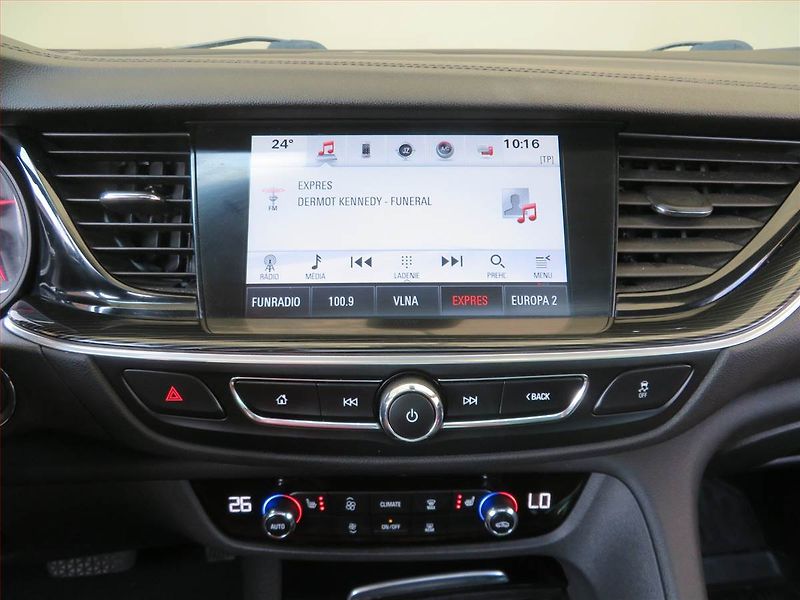 Opel Insignia (2017) 1.6 CDTI, Automat, Serv.kniha - fotka 12 z 17