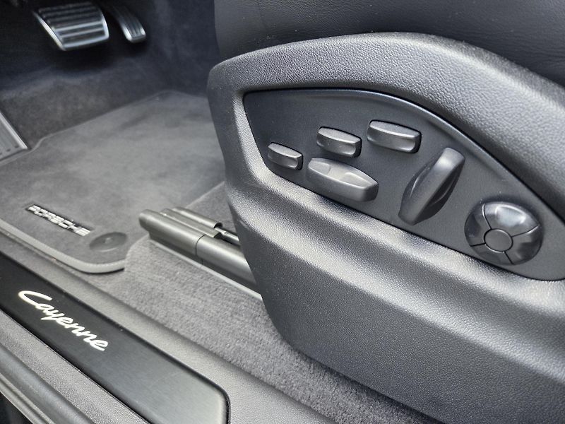 Porsche Cayenne Coupe 260kW Black Edition - fotka 13 z 48