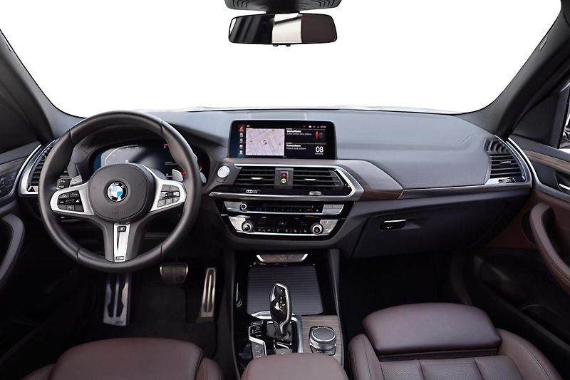 BMW X3 xDrive20d - fotka 11 z 14