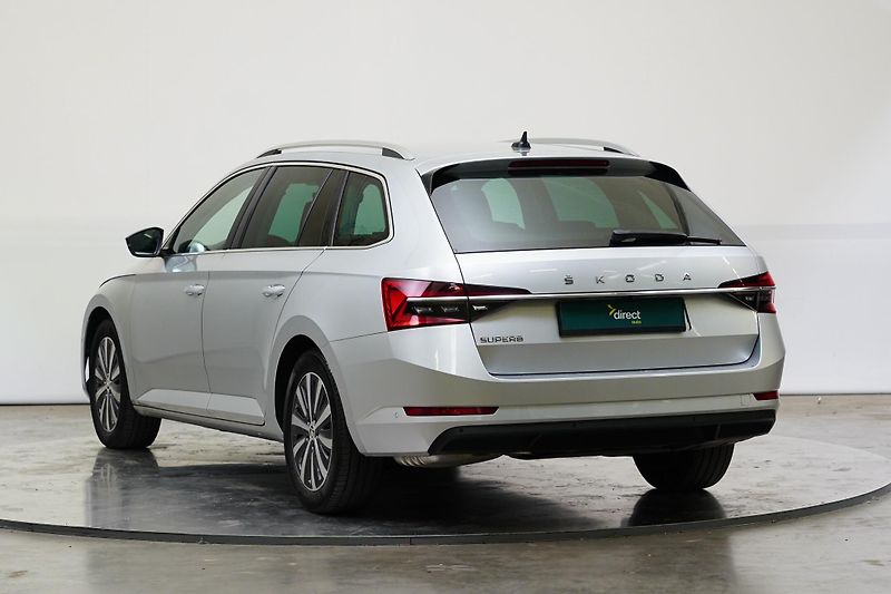 Škoda Superb - fotka 7 z 27