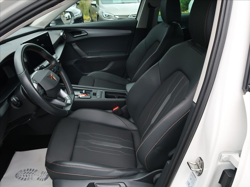 Cupra Formentor 1,4 TSi,150kW,e-Hybrid,DPH - fotka 12 z 29