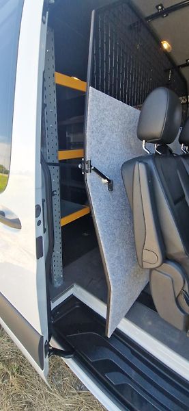 Mercedes-Benz Sprinter (2022) Mercedes-Benz Sprinter 315 cdi - fotka 7 z 14
