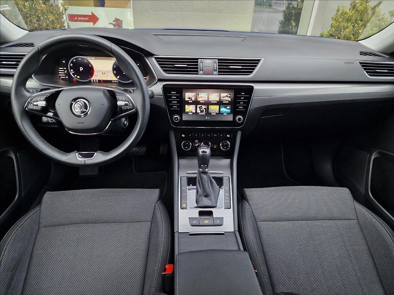 Škoda Superb 1.5 TSI 110kW DSG Style,1.Maj - fotka 25 z 50