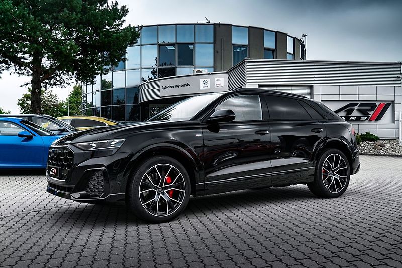 Audi Q8 50TDI FL S-line Laser B&O - fotka 11 z 11