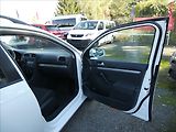 Volkswagen Golf 1,2 TSi 77kW serviska, klima - náhled 20