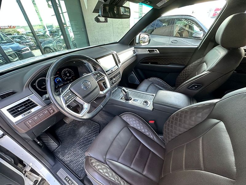 SsangYong Rexton Premium AWD - fotka 7 z 14