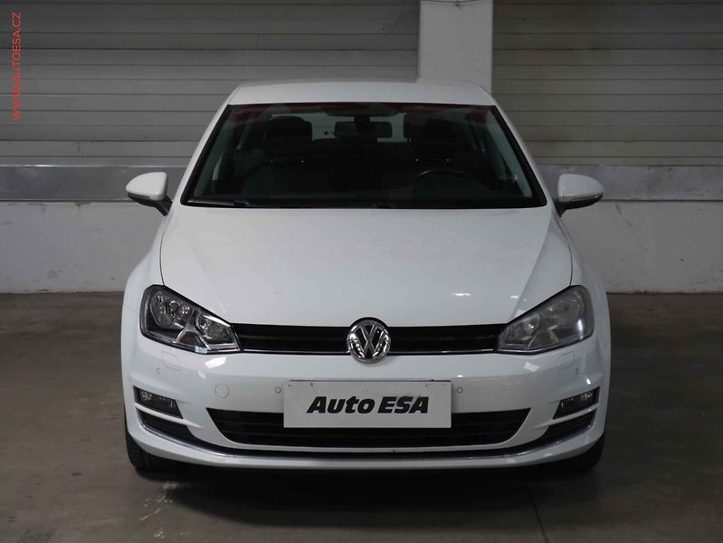 Volkswagen Golf (2014) 1.4 TSI, ČR, AC, výhřev sed. - fotka 2 z 25