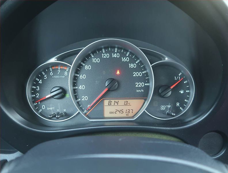 Toyota Verso (2011) 1.33 VVT-i, po STK, rezervace - fotka 11 z 14