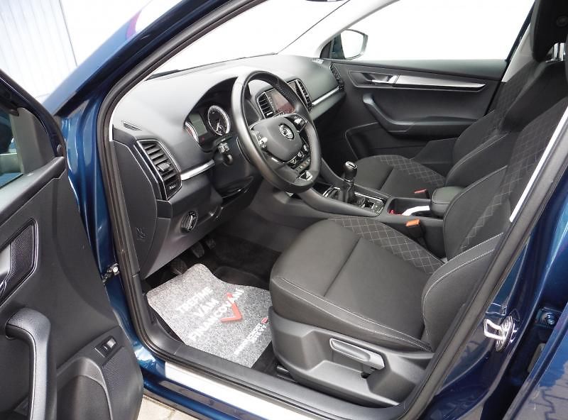 Škoda Karoq 1,0 TSi Style, Navi, Kamera, V - fotka 11 z 19