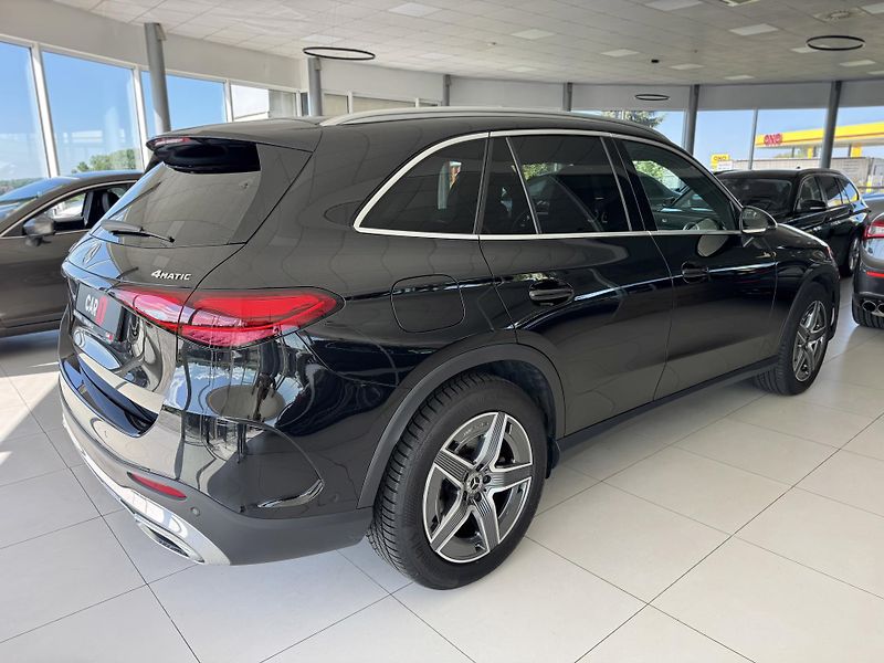 Mercedes-Benz GLC 300d 4MATIC*198kW*AMG*Tažné - fotka 5 z 38