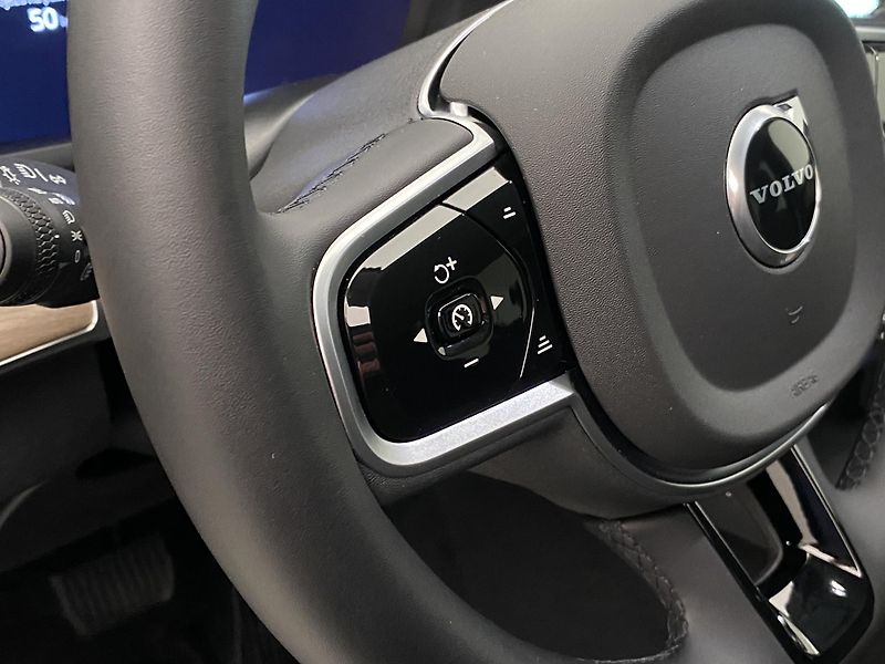 Volvo XC90 B5 AWD BRIGHT PLUS AUT CZ 7m - fotka 20 z 56