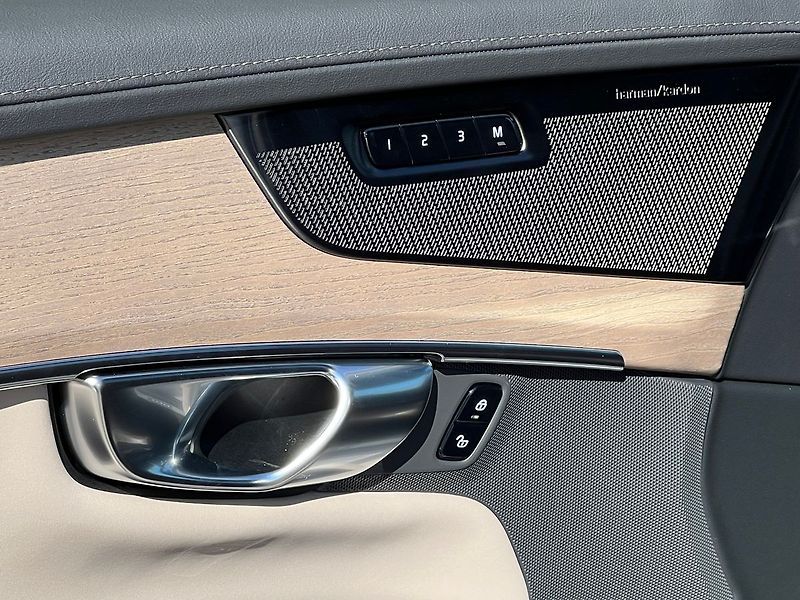 Volvo XC90 T8 PLUS ventilace vzduch 360 - fotka 6 z 21