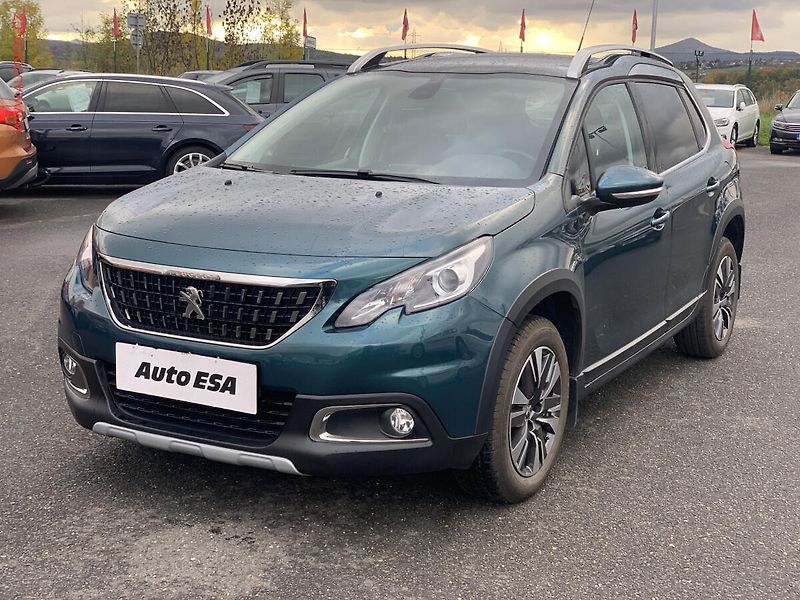 Peugeot 2008 (2016) 1.6 HDi, 1.maj,ČR, Allure - fotka 3 z 18
