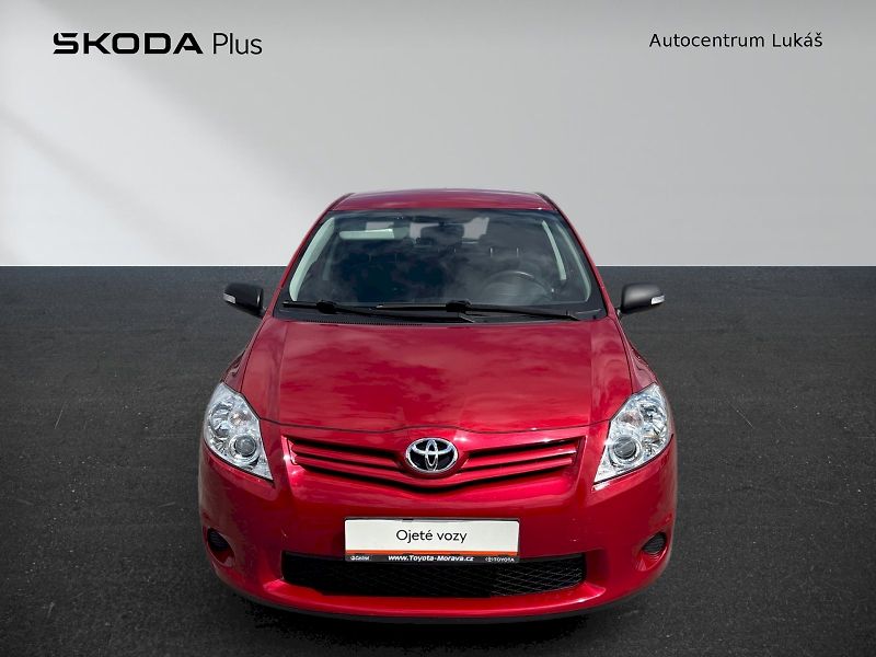 Toyota Auris (2010) - fotka 4 z 24