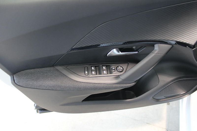 Peugeot 2008 (2026) BUSINESS Turbo 100 MAN6  - fotka 10 z 20