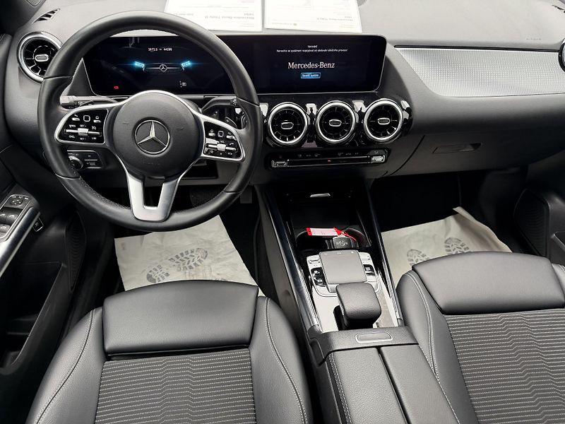 Mercedes-Benz Třídy B B 180d - fotka 12 z 15