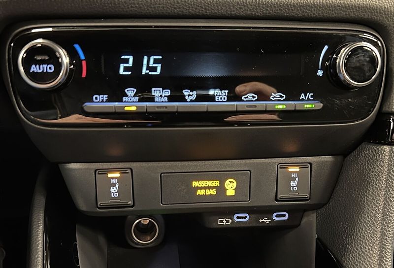 Toyota Yaris 1,5 Hybrid AT Style - fotka 7 z 16