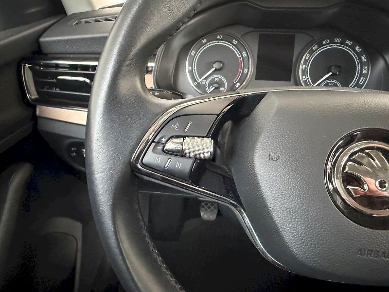 Škoda Scala (2020) Style 1.0 TSI / 85 kW M6 - fotka 10 z 25