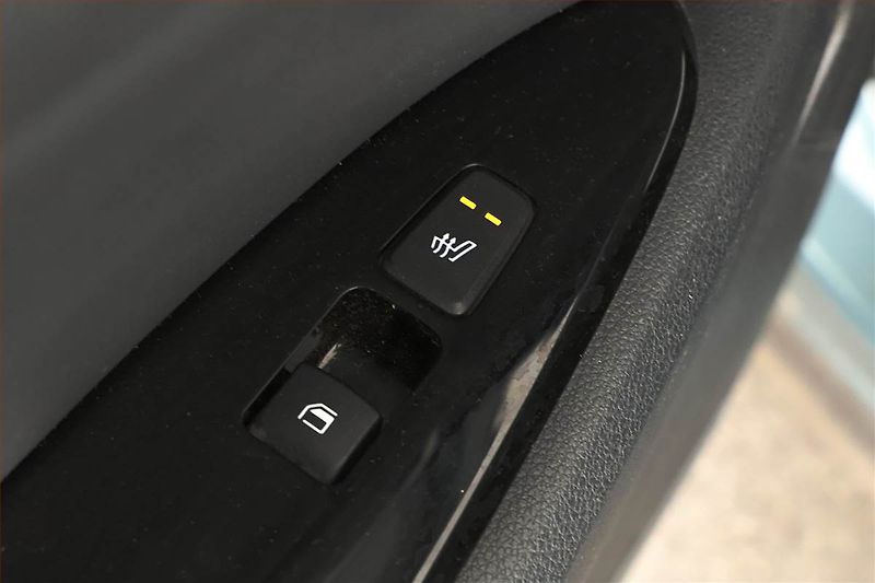 Kia Sportage (2022) 1.6 T-GDI - fotka 21 z 25