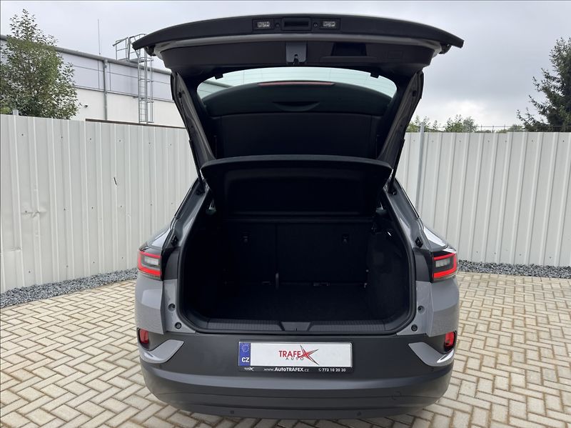 Volkswagen ID.4 0,0 PURE DPH 1.maj. původ ČR - fotka 12 z 50