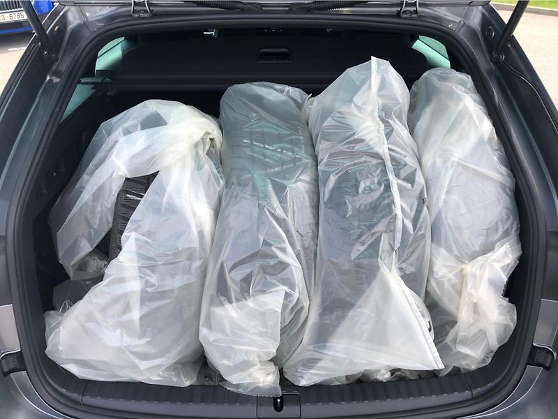 Škoda Octavia COMBI 2.0 TDi DSG 7 st. SPORTL - fotka 13 z 28