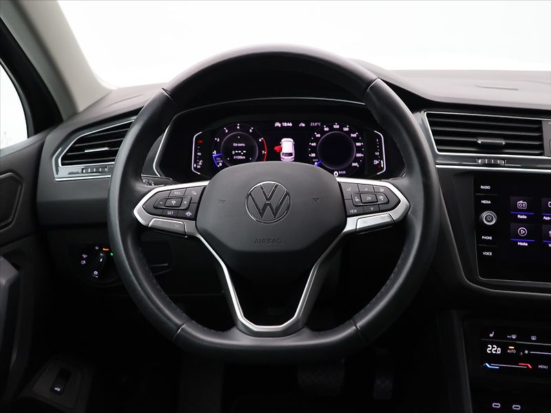 Volkswagen Tiguan 2,0 TSI 140kW 4MOT DSG DPH Ele - fotka 18 z 33
