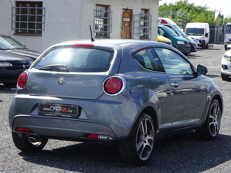 Alfa Romeo MiTo 1.4i 70kW KLIMA  - fotka 27 z 29
