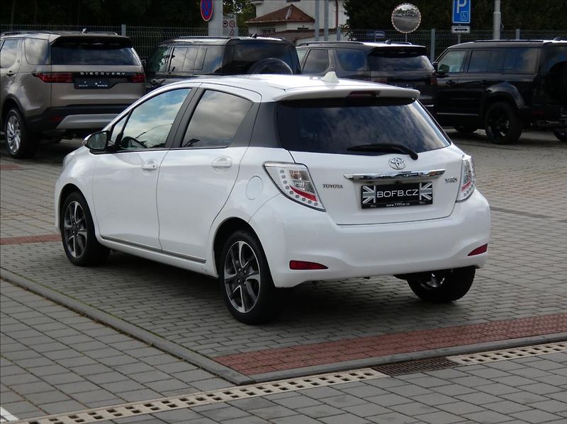 Toyota Yaris 1,3 1.33 VVT-i Trend,ČR,kamera - fotka 9 z 33