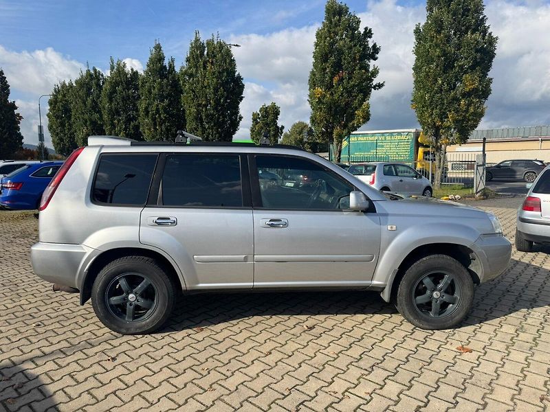 Nissan X-Trail (2007) 4X4 2,2D 100 KW ROZVODY TAŽNÉ - fotka 7 z 42