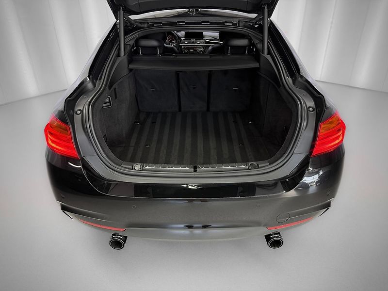 BMW Řada 4 i xDrive GC M-SPORT, EL. ŠÍBR, - fotka 32 z 33