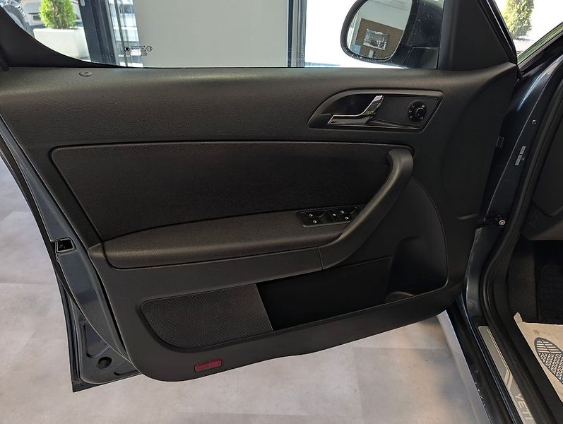 Škoda Yeti 1.4 TSI 4X4 JOY - fotka 10 z 29