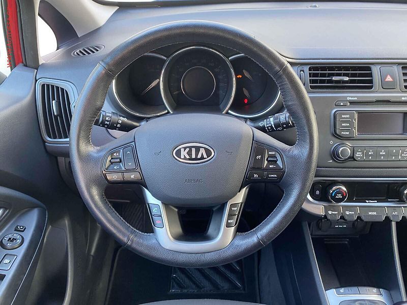 Kia Rio (2012) 1.4i, +kola - fotka 11 z 17