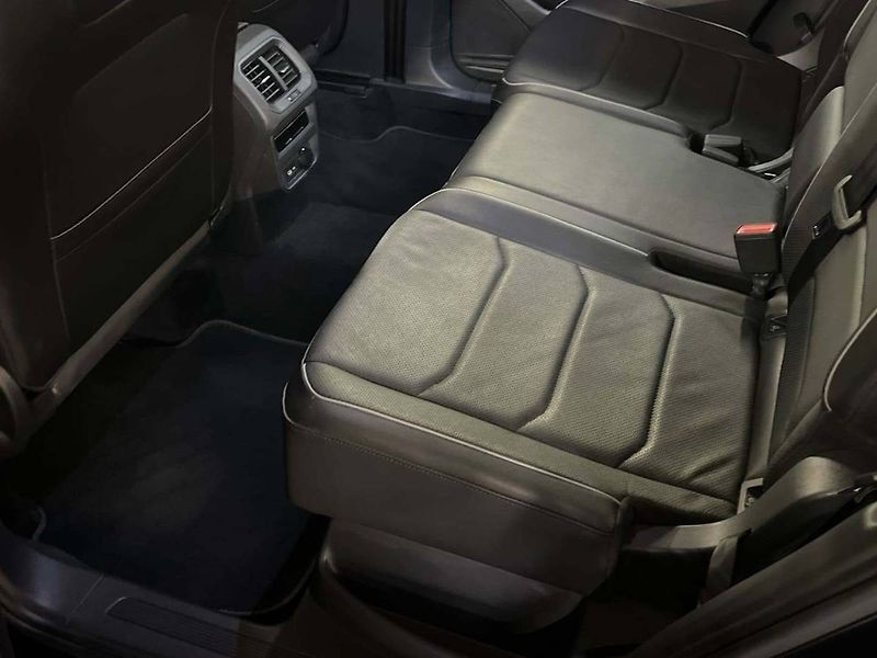 Volkswagen Tiguan (2023) 2.0 TDI 110 kW DSG Elegance - fotka 12 z 20