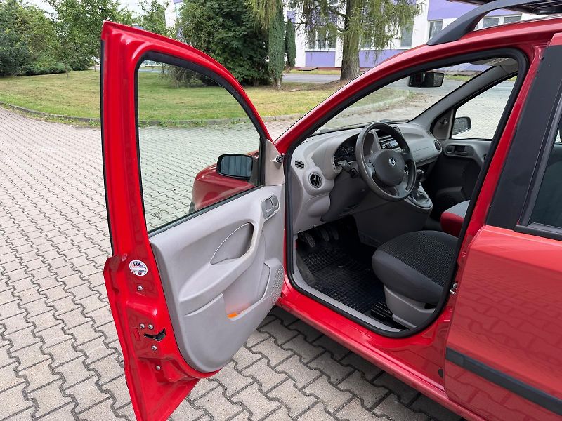 Fiat Panda 1,2i 4x4  - fotka 9 z 18