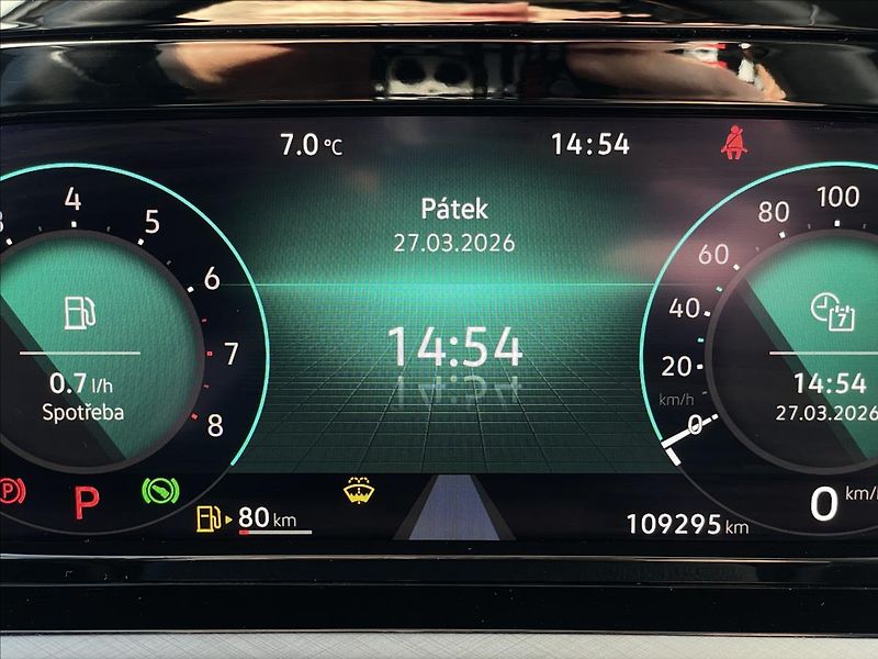 Volkswagen Golf 1,5 eTSI DSG Life  Variant - fotka 10 z 23