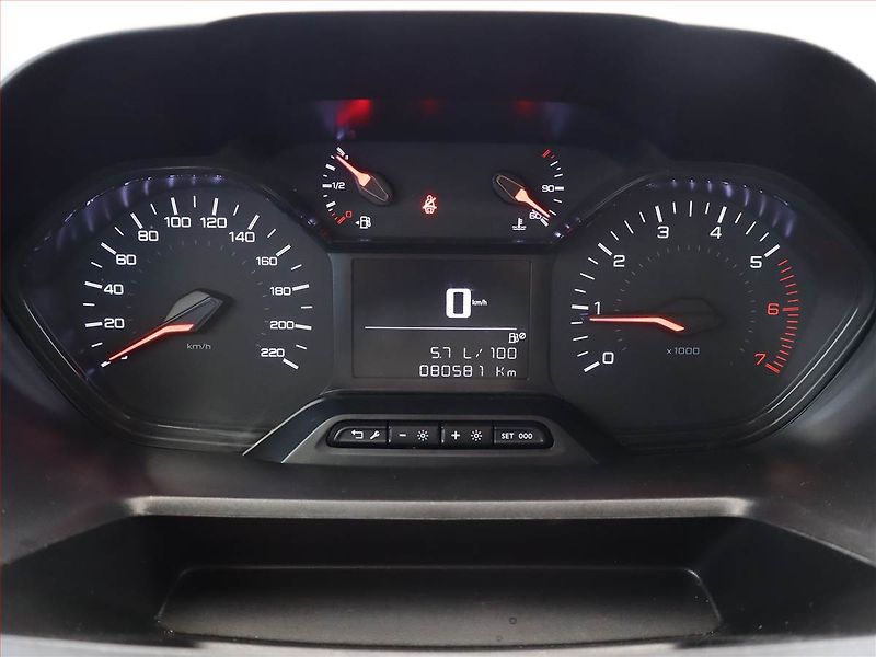 Peugeot Partner (2024) 1.5 BlueHDi, ČR, 1Maj, DPH - fotka 8 z 13