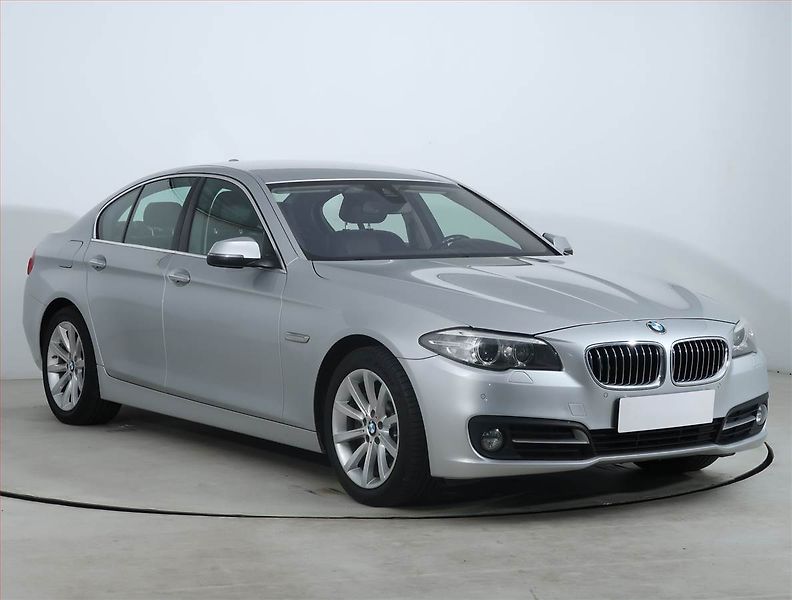 BMW Řada 5 (2014) 528i, Automat, Serv.kniha - fotografie inzerátu