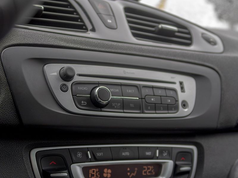 Renault Scénic (2014) 1.5DCI 81KW – NAVIGACE - fotka 24 z 51