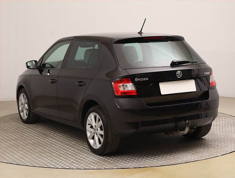 Škoda Fabia (2017) 1.2 TSI, Tempomat - fotka 4 z 23