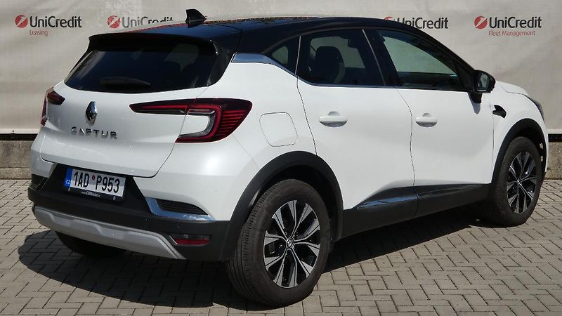 Renault Captur 1,3  TCe 140 Techno - fotka 3 z 22