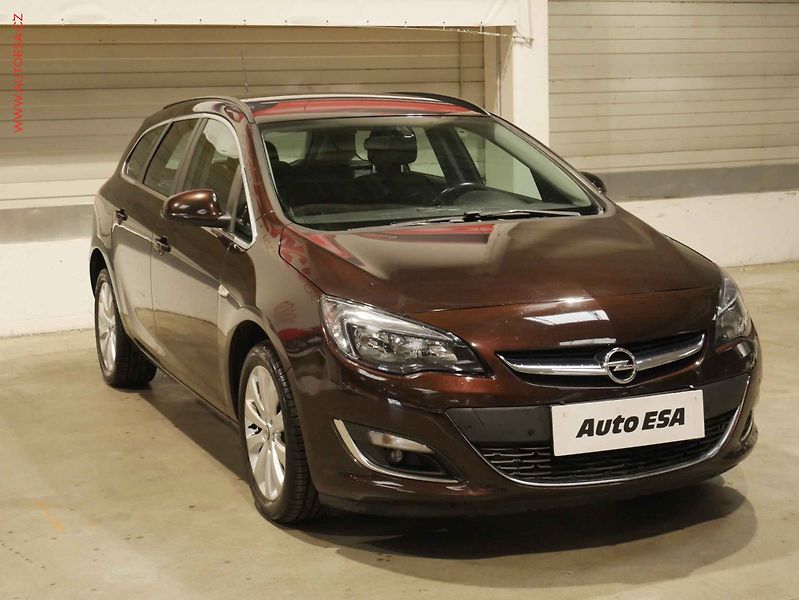 Opel Astra (2013) 1.4i, AC - fotografie inzerátu